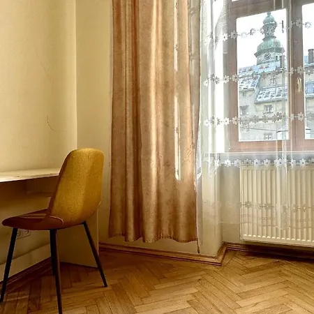 Romantic Apartaments оn Valova Street