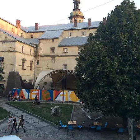 Romantic - оn Valova Street Daire Lviv