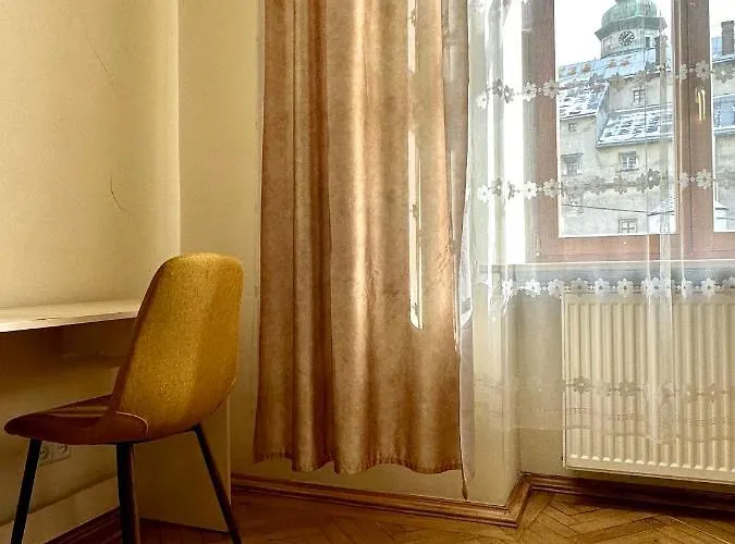 Romantic - оn Valova Street