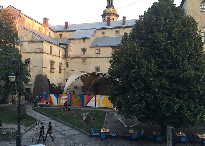 Romantic - оn Valova Street Apartmán Lvov