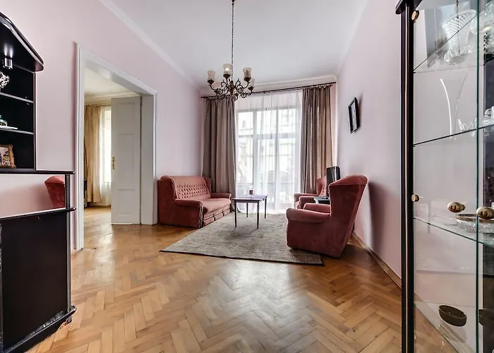 Romantic - оn Valova Street